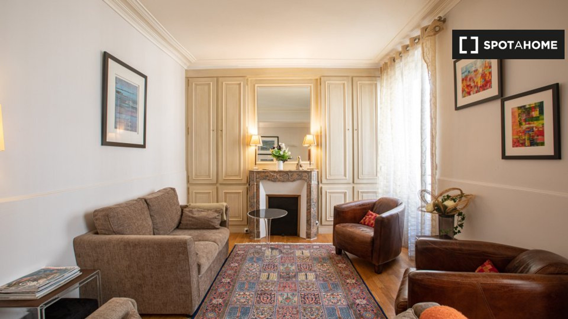 Alojamiento de 2 dormitorios en París