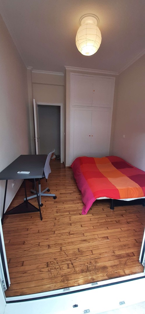 Private rooms for rent in Athens, Greece