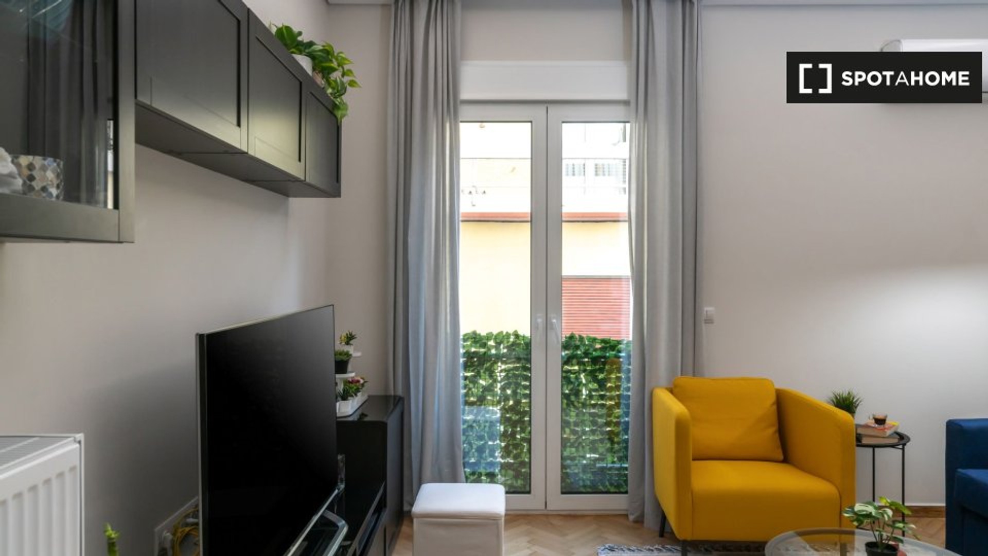 Apartamento totalmente mobilado em Atenas