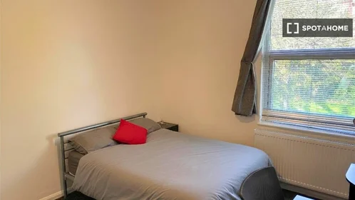 Private room at Waterloo Promenade, image 6 of 19