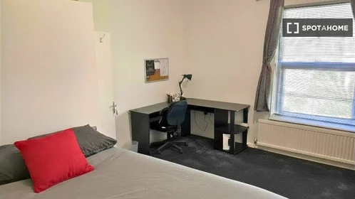 Private room at Waterloo Promenade, image 9 of 19