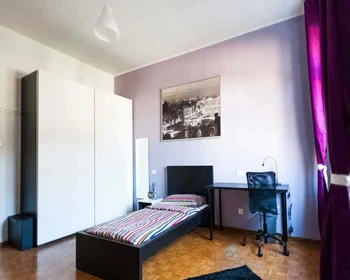 Habitación privada en Piazza Manfredi Azzarita, 4, 40122 Bologna BO, Italy, imagen 4 de 30