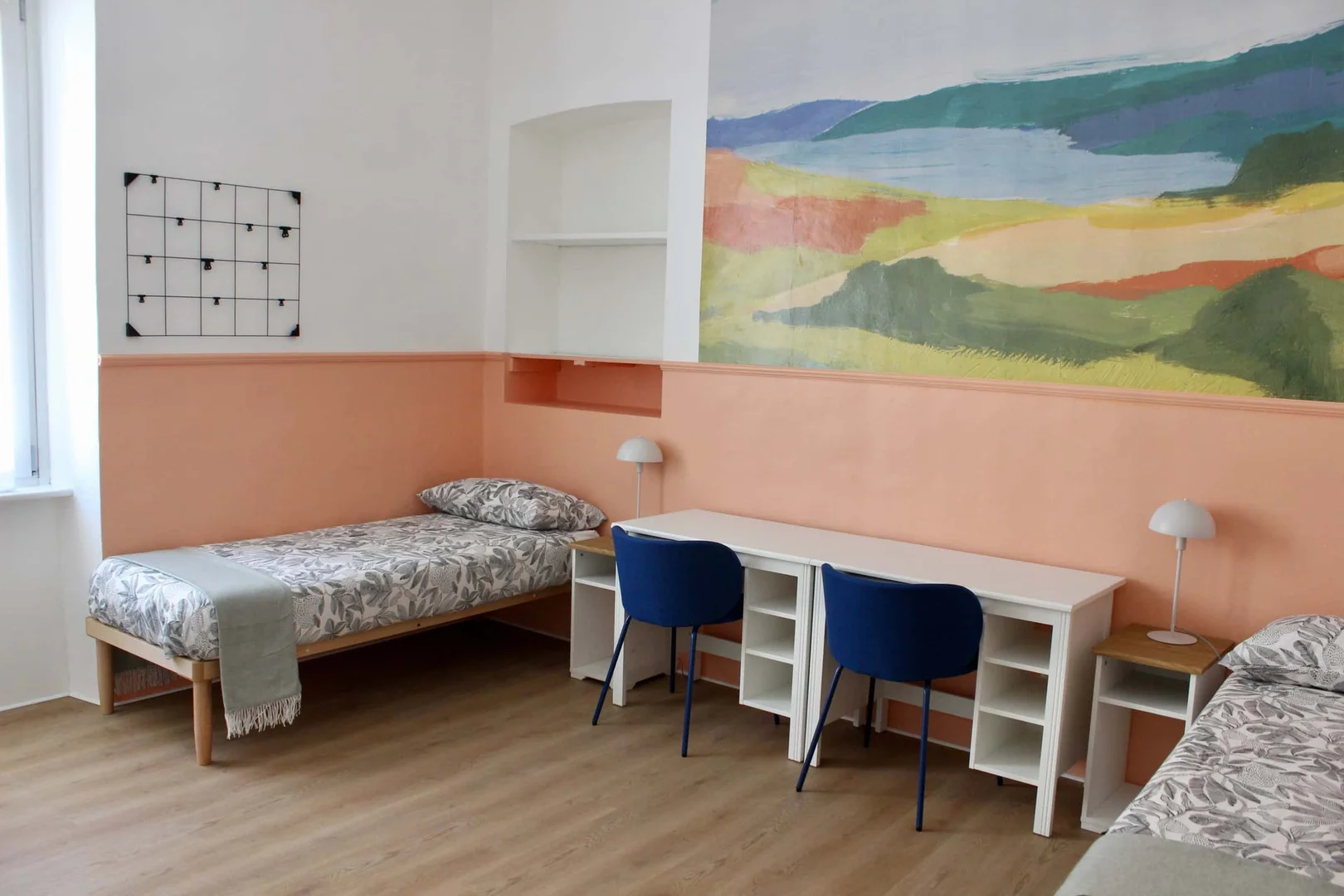 Helles und luftiges Studentenzimmer mit einfachem Zugang zur Universität in 