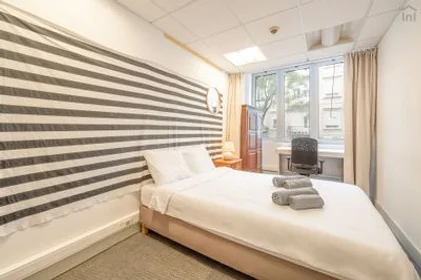 Private room at Saldanha - Rua Almirante Barroso, image 16 of 20