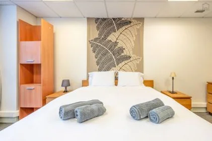 Chambre privée à Saldanha - Rua Almirante Barroso, image 21 de 21