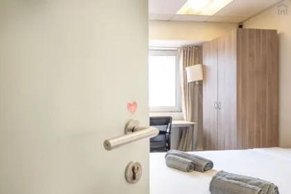 Chambre privée à Saldanha - Rua Almirante Barroso, image 21 de 21