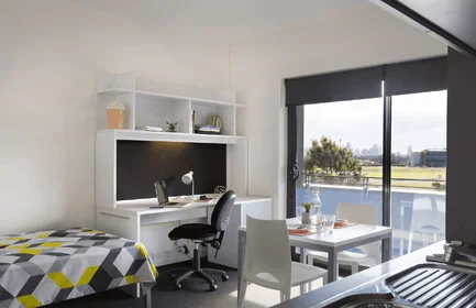 Apartamento inteiro em residência em University of New South Wales, 2 High St, Kensington NSW 2052, Australia, imagem 2 de 19