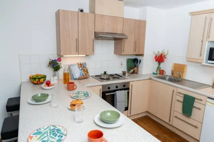 Habitación privada en residencia en Wardley House Little Horton Ln, Bradford BD5 0AG, United Kingdom, imagen 17 de 22