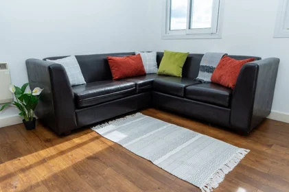 Habitación privada en residencia en Wardley House Little Horton Ln, Bradford BD5 0AG, United Kingdom, imagen 9 de 22