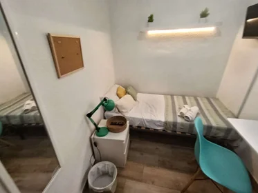 Quarto privado em C. Quesada, imagem 1 de 10