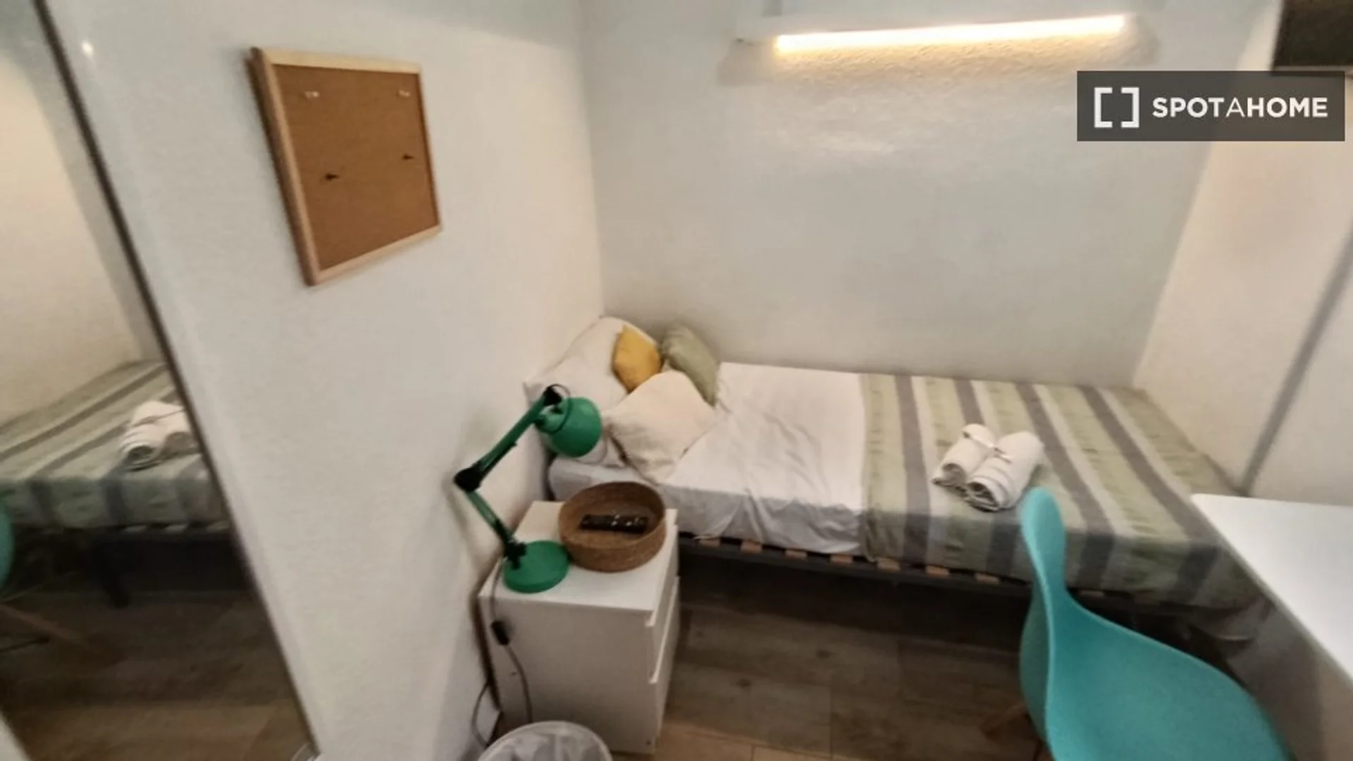  bölgesinde konforlu ve ferah öğrenci odası