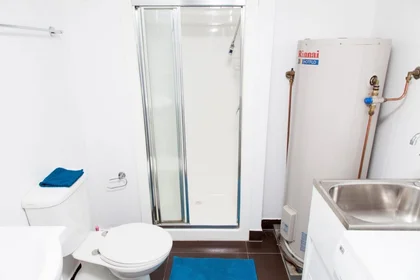 单间公寓 在住宅内 在 117-119 Ballarat Rd, Footscray VIC 3011, Australia, 15的图像6