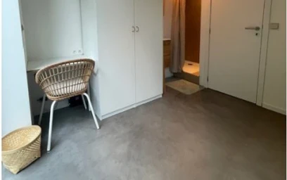 Habitación privada en Av. des Citrinelles, imagen 3 de 16