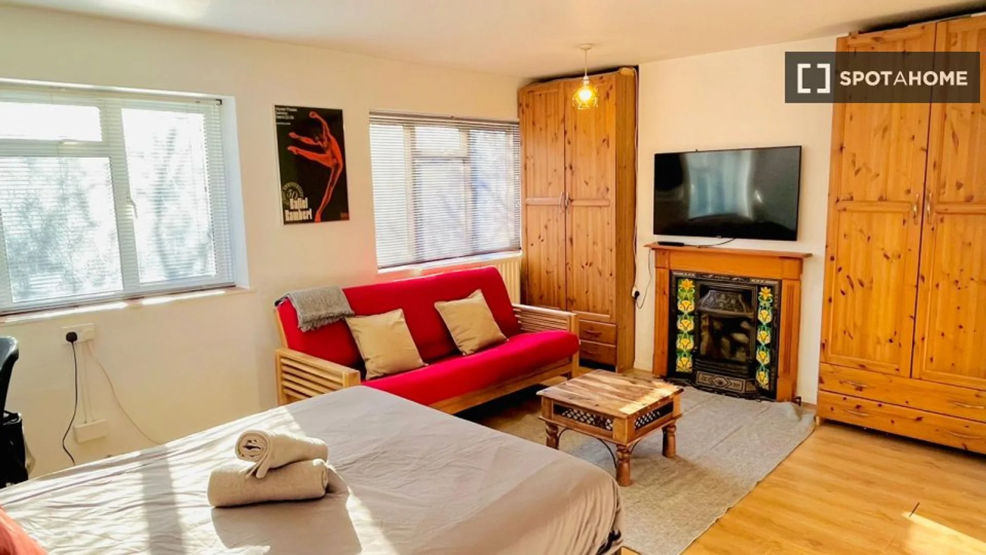 紧凑型单间公寓，是学生的理想选择