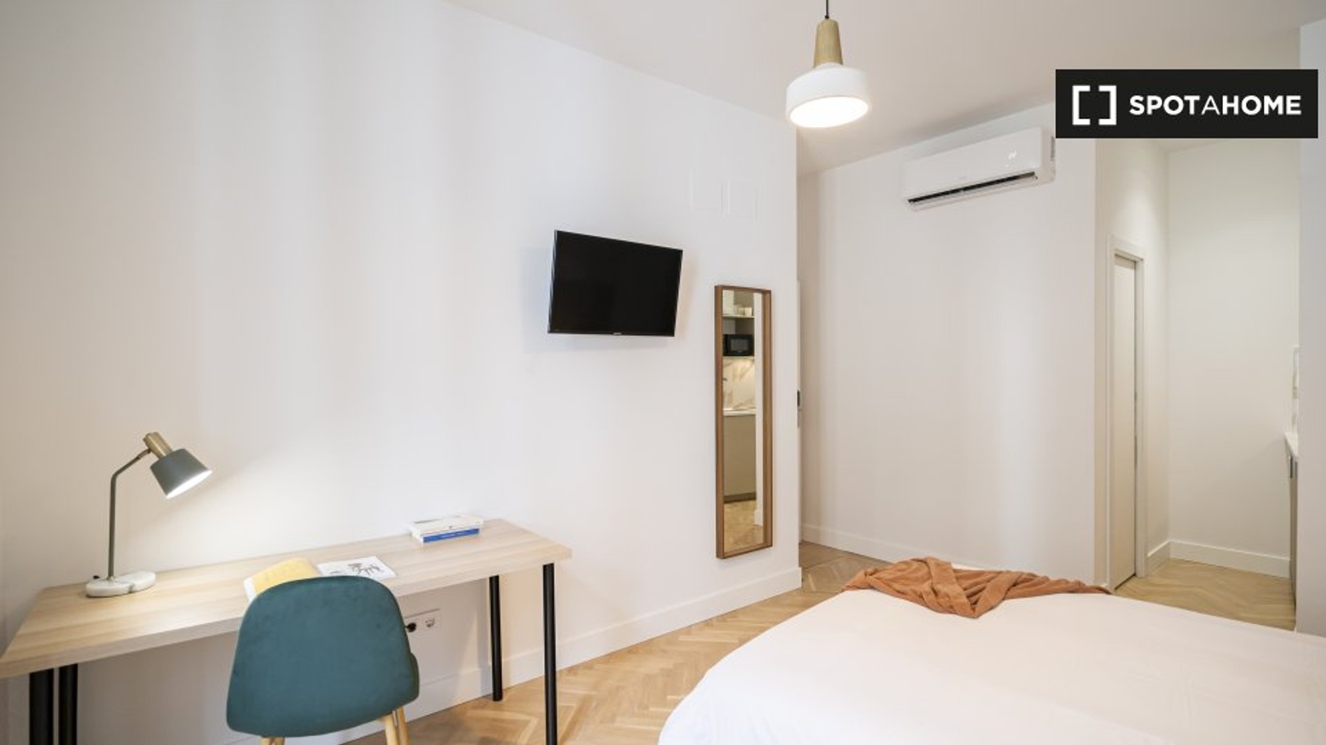 Quarto para alugar com cama de casal em Las Rozas De Madrid