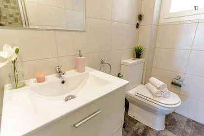 Stanza privata in Calle del Ferrocarril, immagine 16 di 22