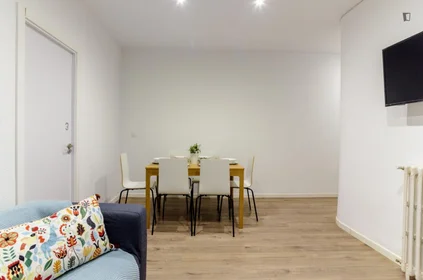 Stanza privata in Calle del Ferrocarril, immagine 8 di 22