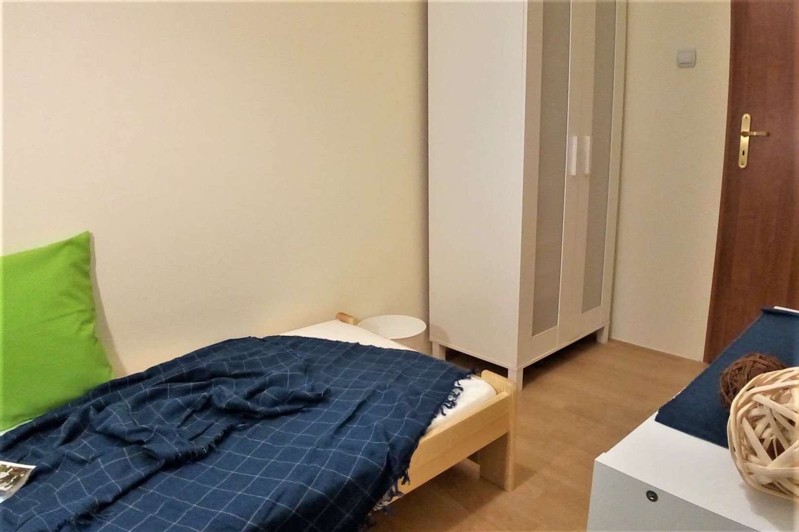 Zimmer mit Doppelbett zu vermieten katowice
