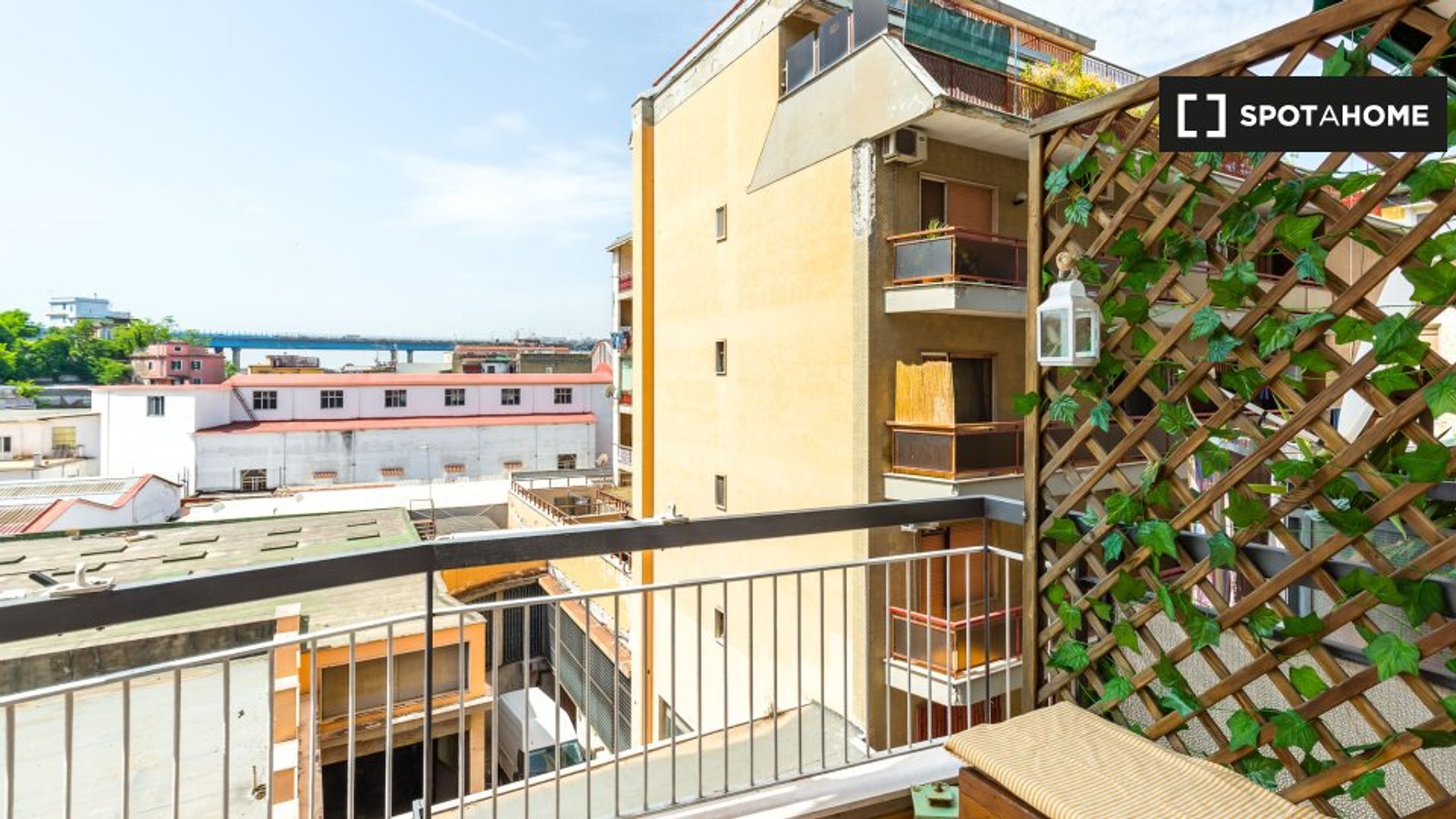 Apartamento moderno e brilhante em Nápoles