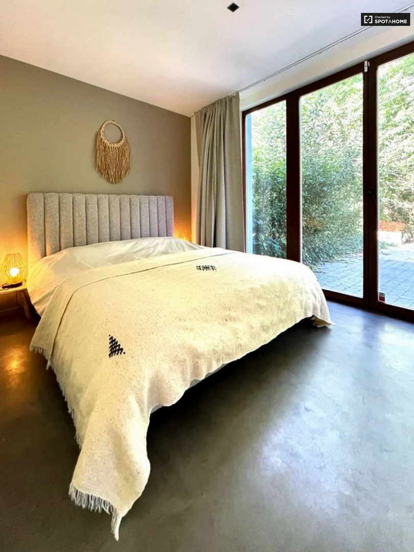 Habitación estudiantil económica con ubicación conveniente en