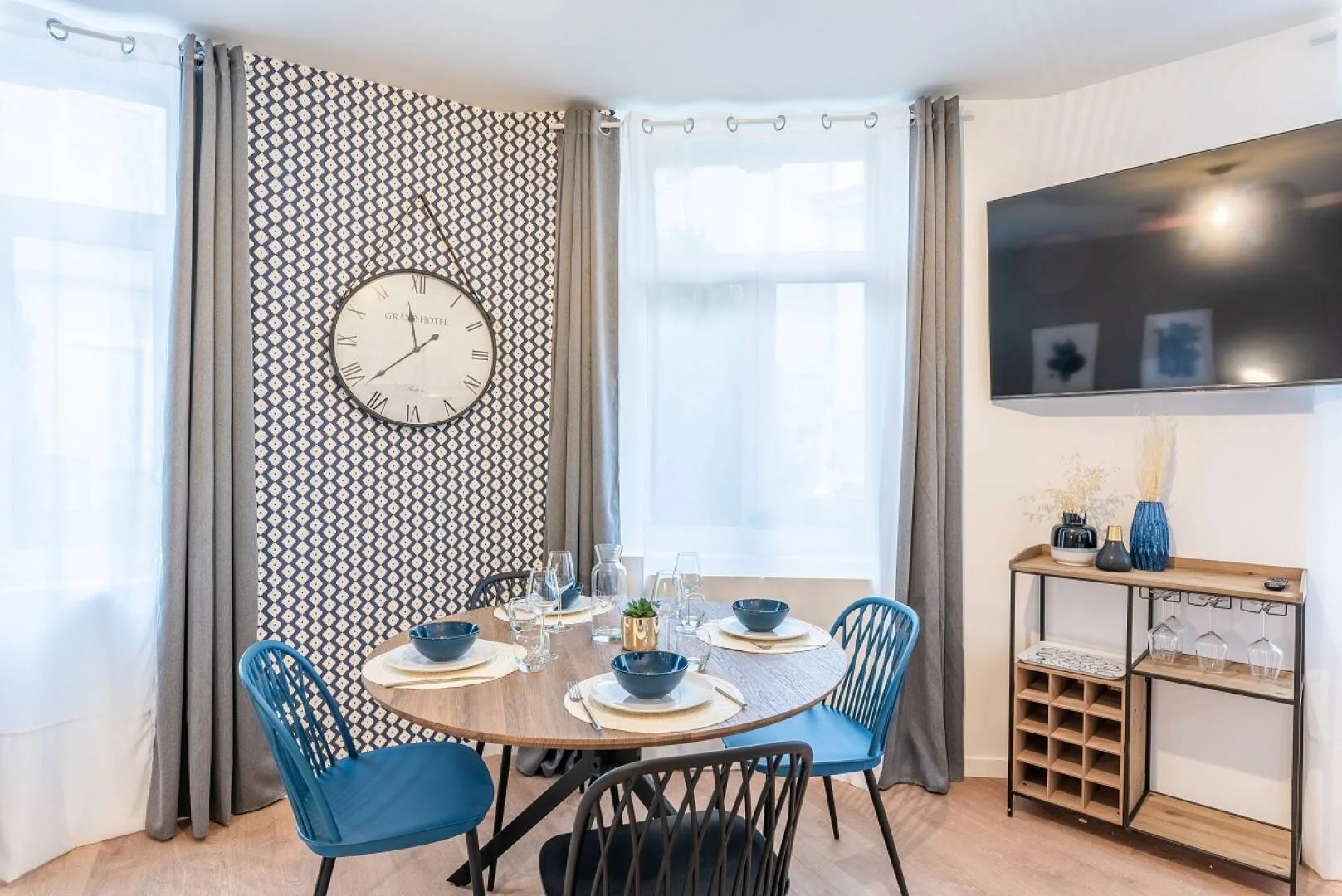 Bright and airy student room with easy university access in 