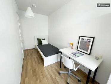 Habitación privada muy luminosa en Berlin