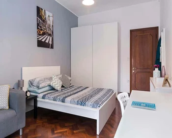 Habitación privada en Viale Giovanni Vicini, 20, 40134 Bologna BO, Italy, imagen 2 de 34
