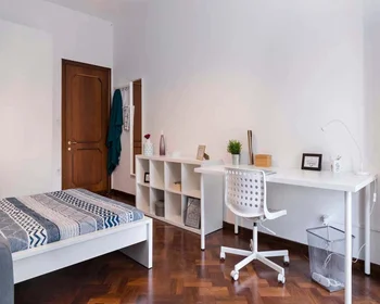 Habitación privada en Viale Giovanni Vicini, 20, 40134 Bologna BO, Italy, imagen 4 de 34