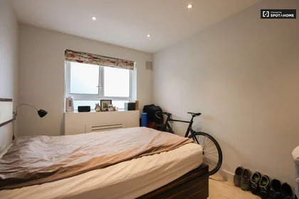 私人房间 在 Wiltshire Close, 16的图像1