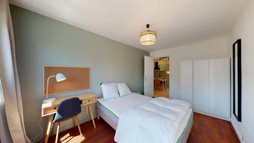 Privatzimmer in der 5 Bd Adolphe Billault Nantes 44200 FR, bild 1 von 10