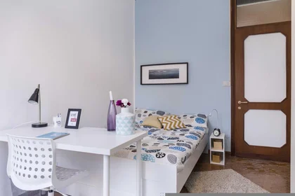 Stanza privata in Viale Giovanni Vicini, 20, 40134 Bologna BO, Italy, immagine 1 di 10