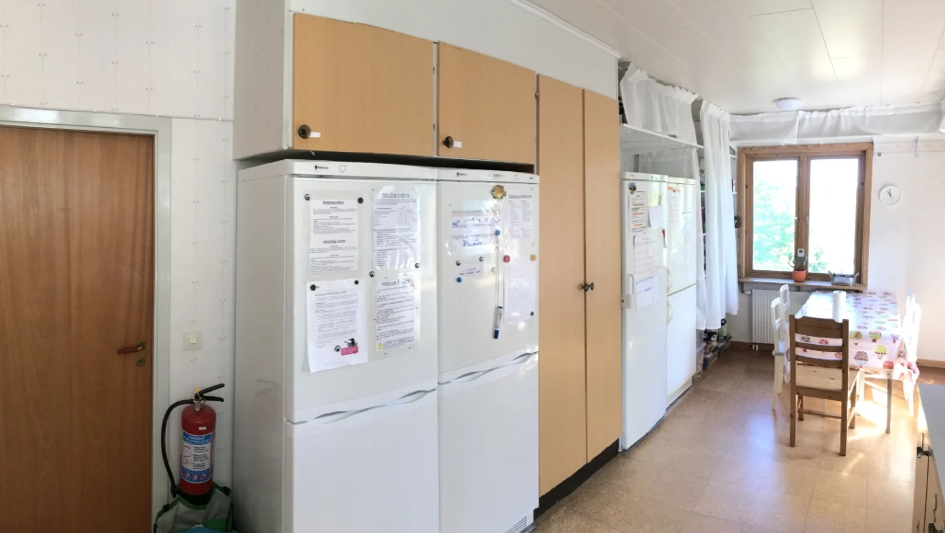 Confortevole e spaziosa stanza per studenti in 