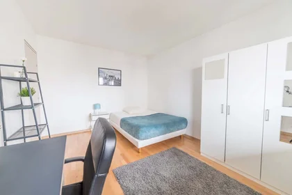 Özel oda konumu 5 Rue de Londres, 67000 Strasbourg, France, 1 12 görüntüsü