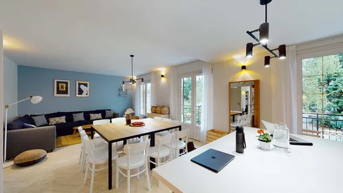 Quarto privado em 27 Rue Claude Bernard, 92130 Issy-les-Moulineaux, France, imagem 10 de 22