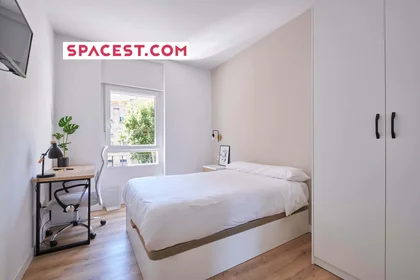 Stanza privata in Av. de Portugal, 168, 37006 Salamanca, España, immagine 1 di 10