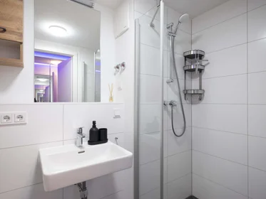 Private room at Bahnhofstraße 43, 90402 Nürnberg, Germany, image 16 of 33