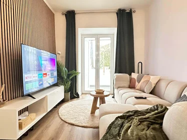 Appartamento intero in Largo Lapa 1, Lordemão, 3020-242 Coimbra, Portugal, immagine 1 di 10