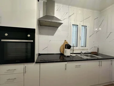 Evin tamamı konumu Largo Lapa 1, Lordemão, 3020-242 Coimbra, Portugal, 9 19 görüntüsü