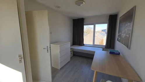 Private room at St Bonifaciuslaan, image 1 of 5