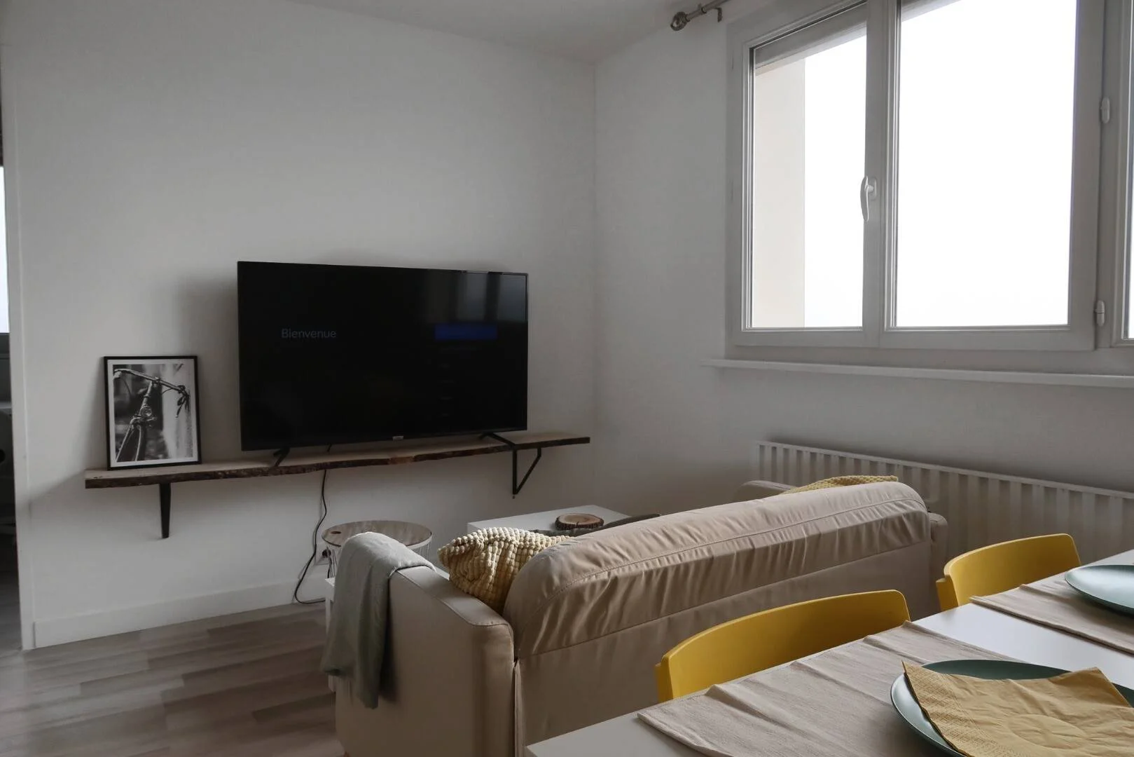 Habitación estudiantil económica cerca del campus en 