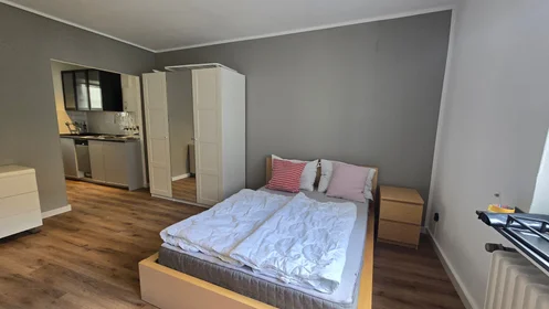 Entire apartment at Kasparstraße, image 4 of 20