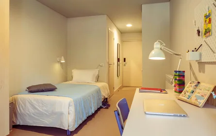 Quarto privado em Calçada Fonte do Lameiro, Covilhã, imagem 1 de 10