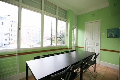 私人房间 在 Avenida Almirante Reis, 40的图像35