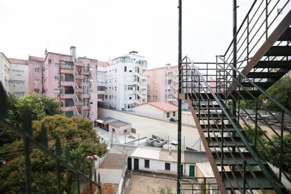 私人房间 在 Avenida Almirante Reis, 40的图像38