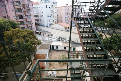 私人房间 在 Avenida Almirante Reis, 40的图像39