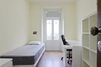 Privatzimmer in der Avenida Almirante Reis, bild 1 von 10