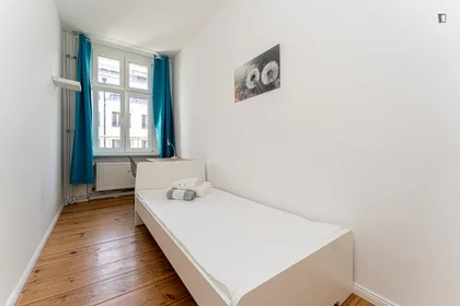 Private room at Boxhagener Str., image 12 of 20