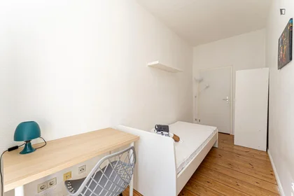 Private room at Boxhagener Str., image 19 of 20