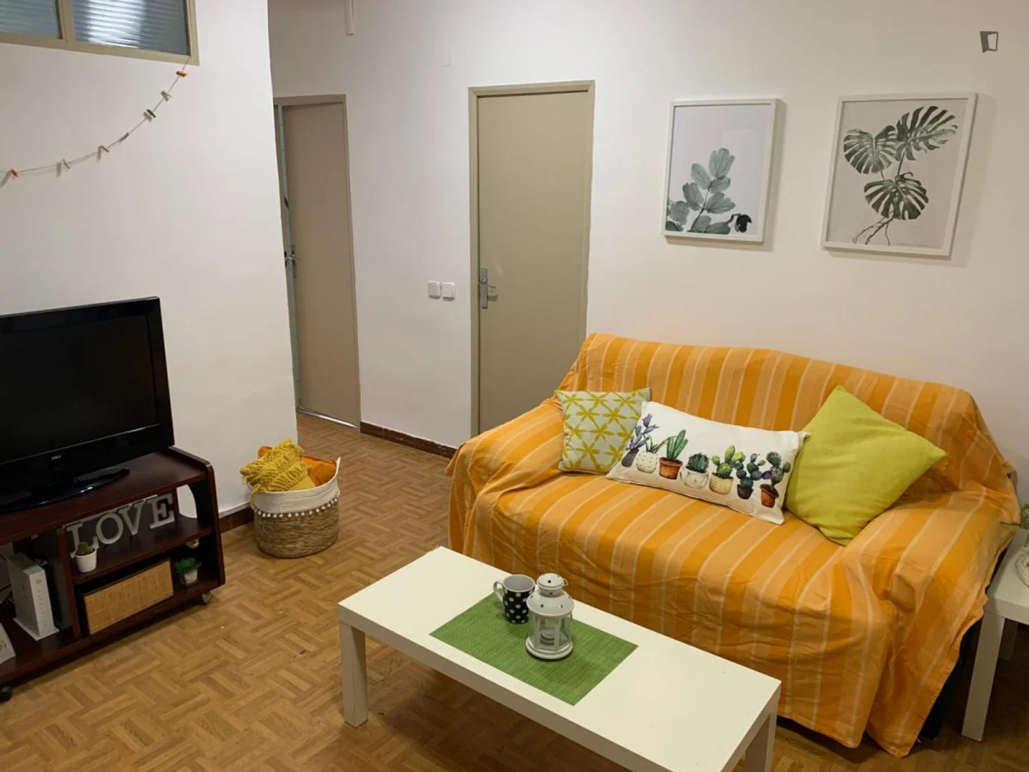 Student-friendly room in  with modern amenities