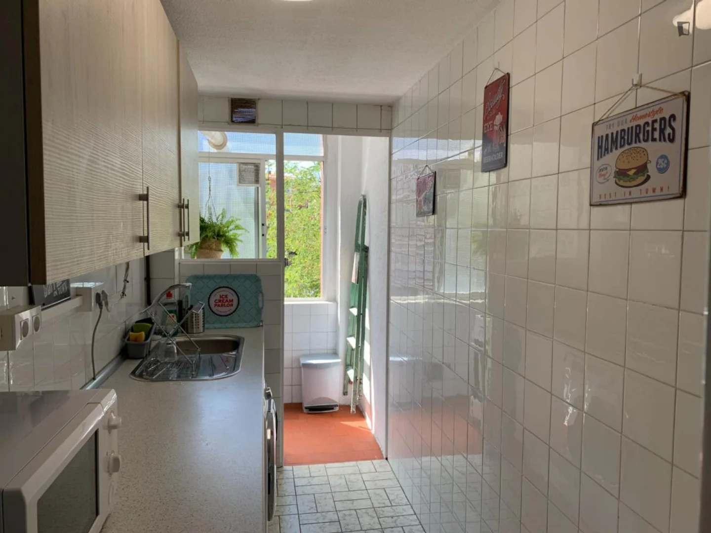 Student-friendly room in  with modern amenities